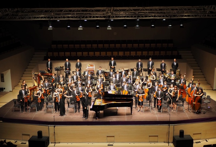 Éxito en Torrevieja de la Orquesta de Jóvenes, que hoy actúa en el Auditorio regional (2)