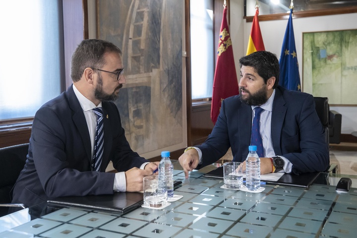 López Miras se reúne con el alcalde de Lorca