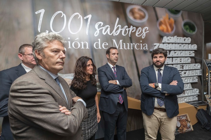 El presidente de la Comunidad asiste al acto de inauguración de la VIII edición del congreso Región de Murcia Gastronómica (1)