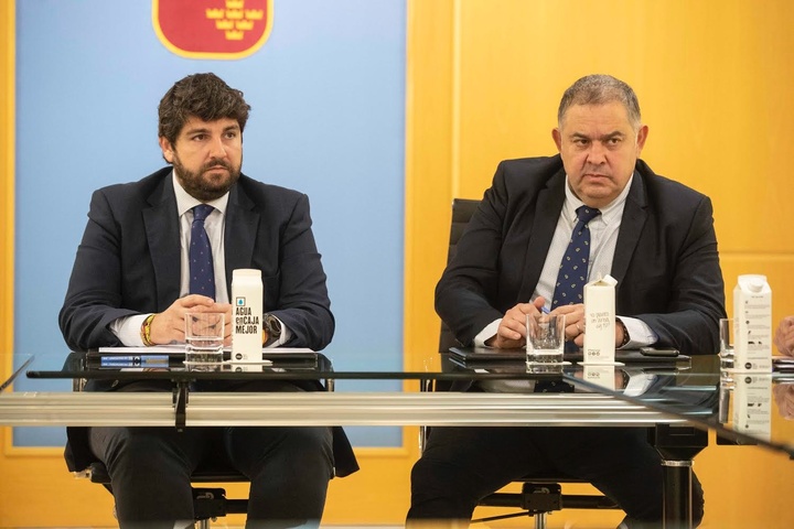 López Miras se reúne con el presidente del Sindicato Central de Regantes del Acueducto Tajo-Segura (2)