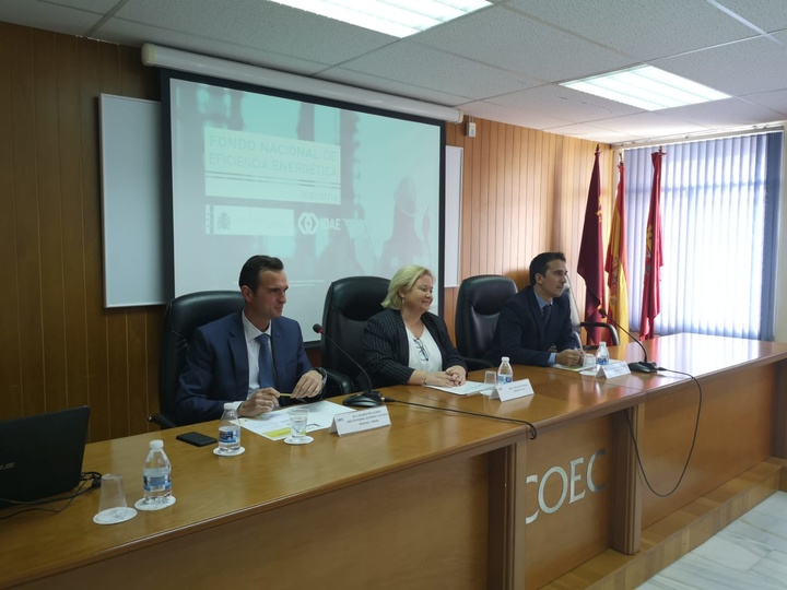 Industria presenta a los representantes de las organizaciones empresariales de Cartagena la línea de ayudas para mejorar la eficiencia energética