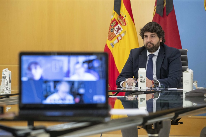 El jefe del Ejecutivo autonómico, Fernando López Miras, se reúne con la Federación de Municipios de la Región de Murcia