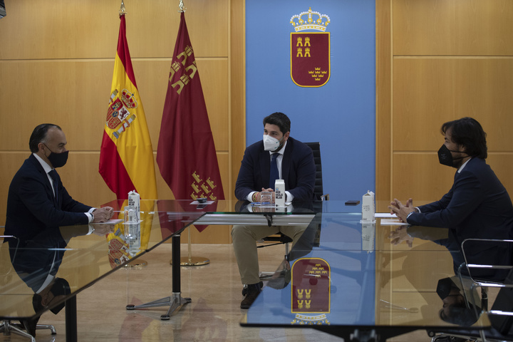 López Miras aborda la situación de los autónomos en la Región con el nuevo presidente de Asociación de Trabajadores Autónomos de la Región de Murcia