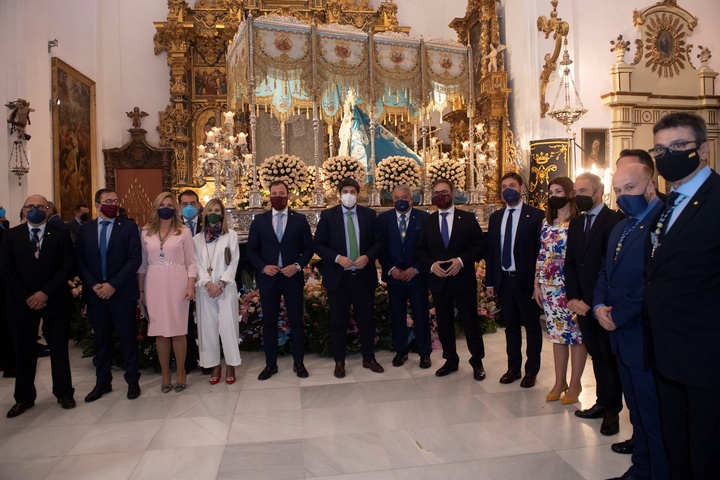 El presidente López Miras asiste a la eucaristía en honor a la Virgen de los Dolores/ 2