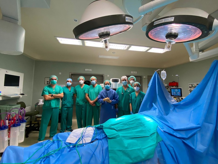 Primera intervención mediante cirugía robótica, realizada hoy en la Región
