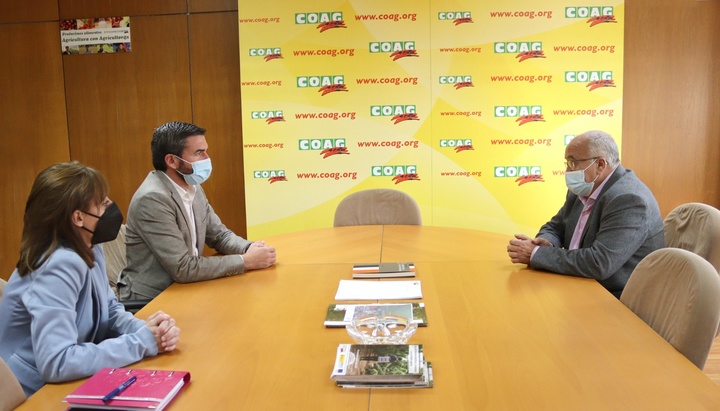 Encuentro del consejero Antonio Luengo con el presidente nacional de COAG, Miguel Padilla.