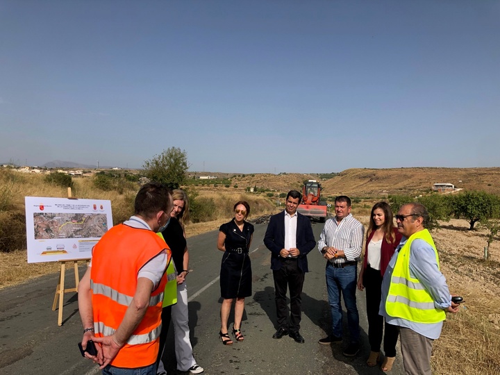 El consejero de Fomento e Infraestructuras, José Ramón Díez de Revenga, visita el inicio de las obras de mejora de la seguridad vial de la carretera...