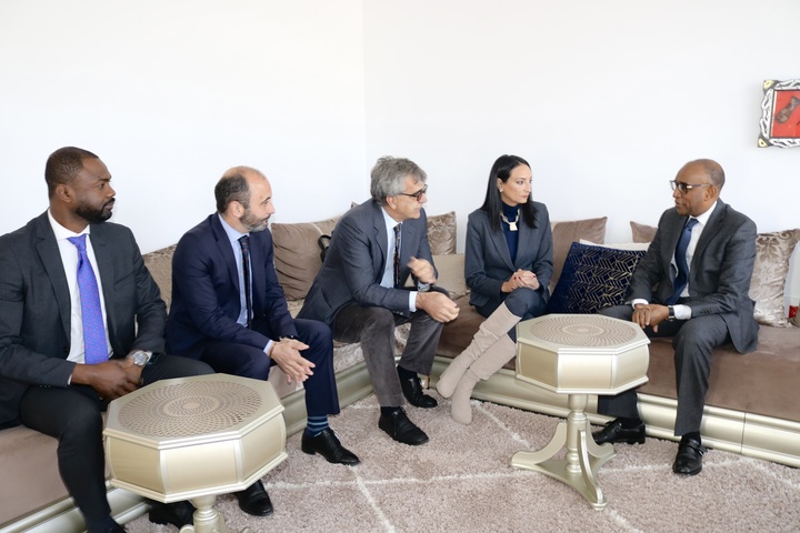 La consejera de Empresa, Economía Social y Autónomos, Valle Miguélez, durante la reunión con el embajador de Mauritania en España, Kane Boubakar ...