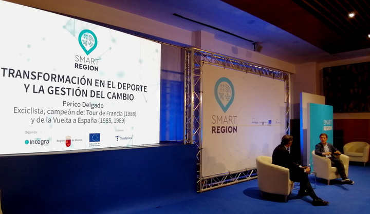 La presentación de la plataforma contó con una ponencia sobre el impacto de la transformación digital en el deporte a cargo del ex ciclista Pedro Delgado