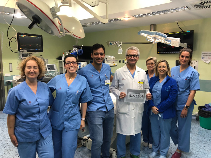 El doctor Silvestre Nicolás y el equipo de Electroestimulación Cardiaca del hospital Rafael Méndez de Lorca.