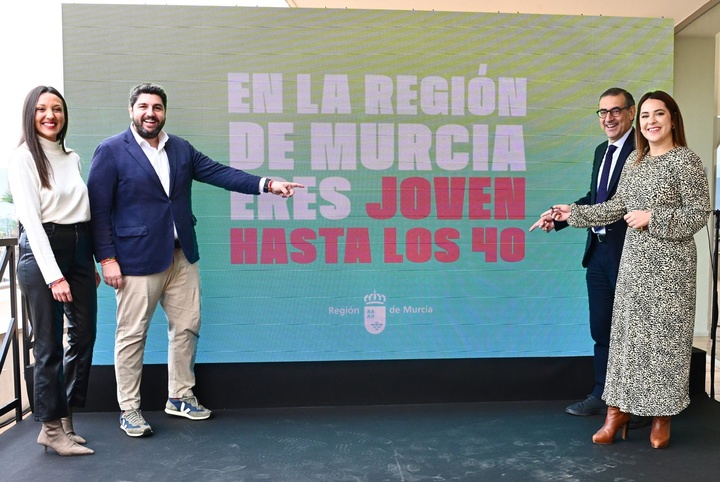 Una imagen de la presentación del Plan de Juventud de la Región de Murcia, a cargo del presidente de la Comunidad Autónoma