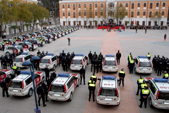 Presentación vehículos de Brigadas de Seguridad Ciudadana (2007)
