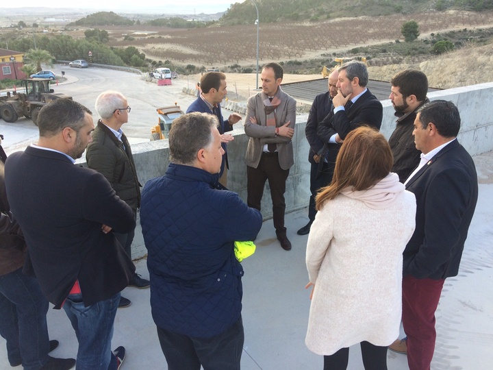 Imágenes de la visita del consejero de Turismo, Cultura y Medio Ambiente, Javier Celdrán, a la obras en la planta de tratamiento de residuos urbanos de Ulea (III)