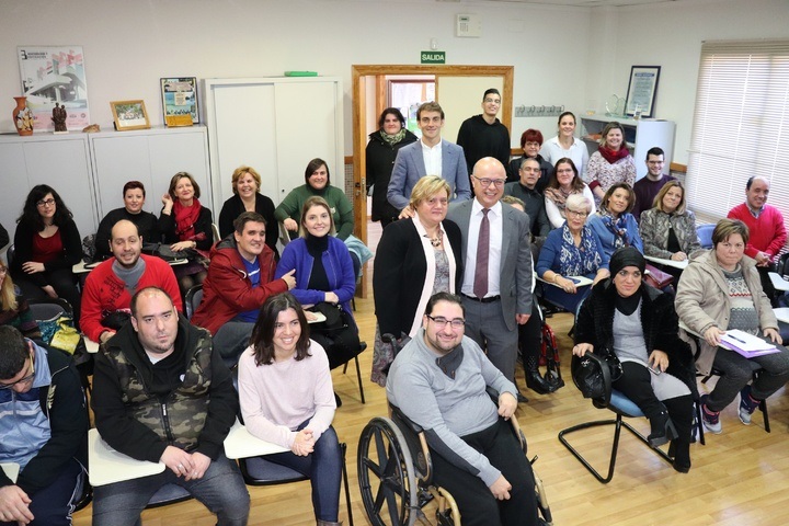 Renovación convenio con Famdif (Federación de Asociaciones Murcianas de Personas con Discapacidad Física y Orgánica)