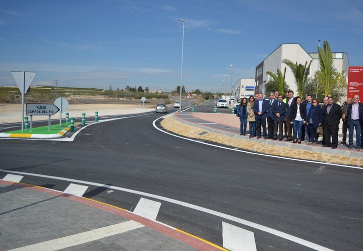 El consejero de Presidencia asiste a la puesta en servicio del primer tramo de la carretera que conecta Alguazas y Campos del Río (1)
