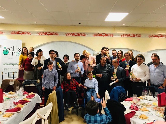 Familia recibe el Premio 'Avanzamos Juntos' por su apoyo a la Asociación de Discapacitados de Molina de Segura y Vega Media