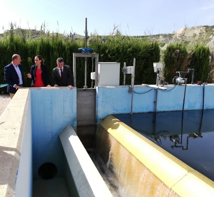 Del Amor visita la EDAR (Estación depuradora de aguas residuales) de Archena que contará con un nuevo sistema que mejorará la calidad de los fangos