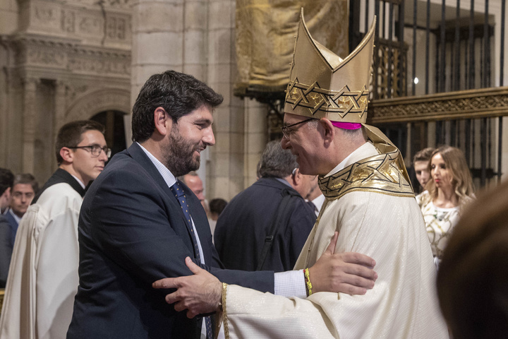 El presidente López Miras asiste al acto de ordenación episcopal del obispo auxiliar de la Diócesis de Cartagena (1)