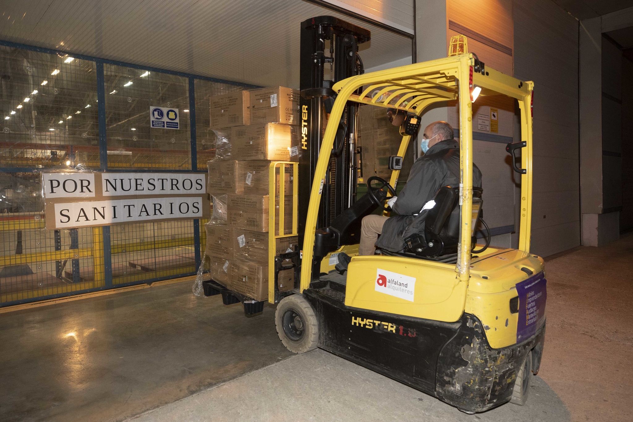 Salud distribuye hoy un millón y medio de mascarillas de compra propia