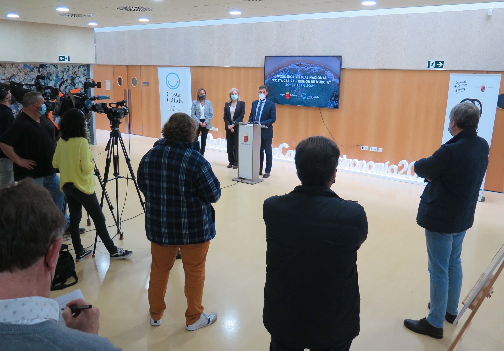 Un momento de la presentación realizada esta mañana del macro-encuentro con los principales mayoristas y operadores turísticos de todo el país para reactivar la llegada de viajeros nacionales a la Región