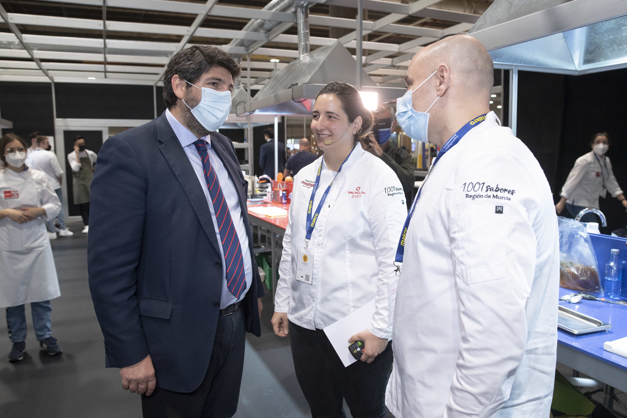 El presidente López Miras, en el stand de la Región de Murcia en el congreso gastronómico internacional Madrid Fusión