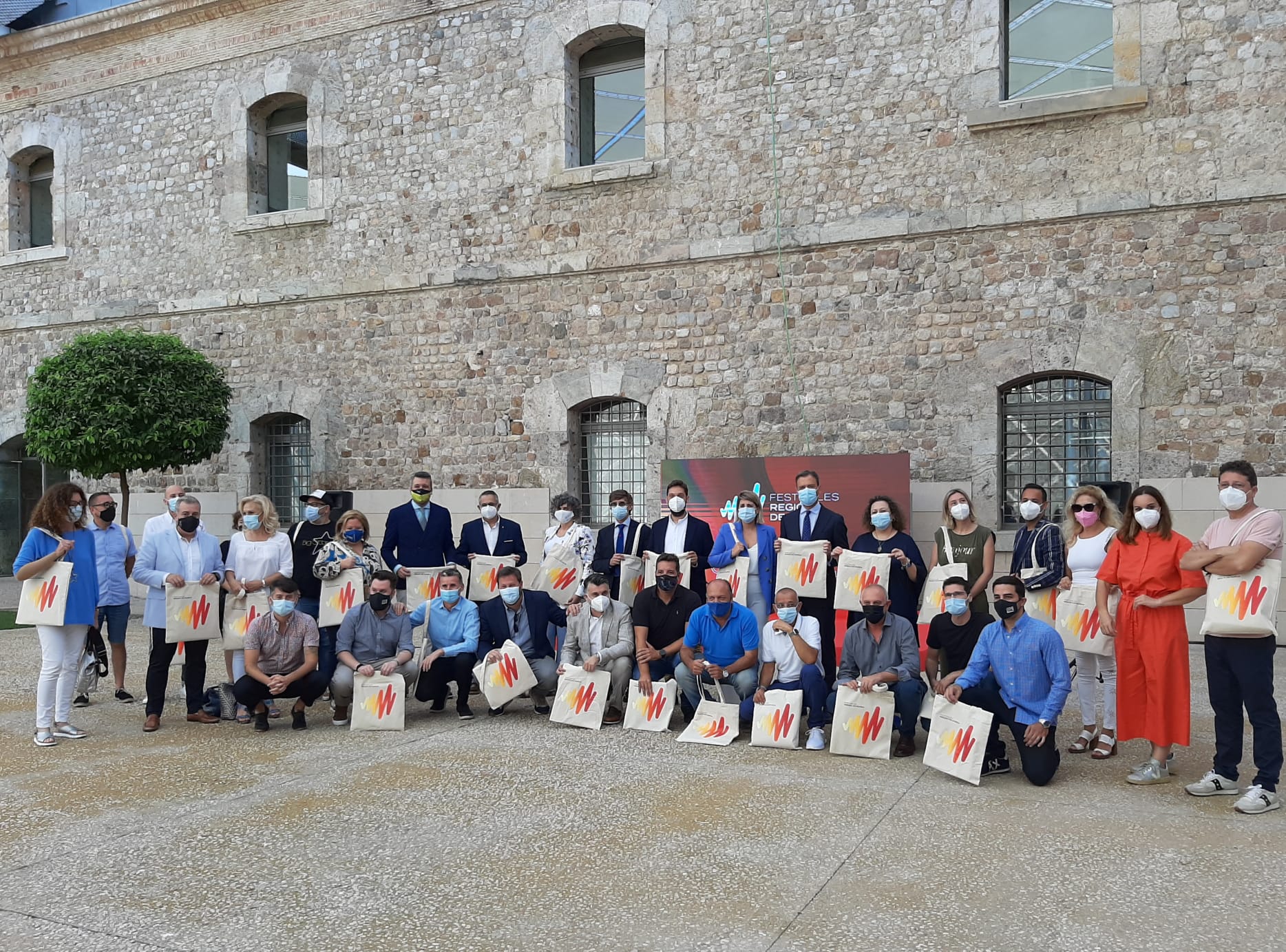 El consejero de Presidencia, Turismo y Deportes, Marcos Ortuño, y la alcaldesa de Cartagena, Noelia Arroyo, han participado en el acto de presentación de la marca, al que han asistido representes de instituciones, festivales y la cultura regional