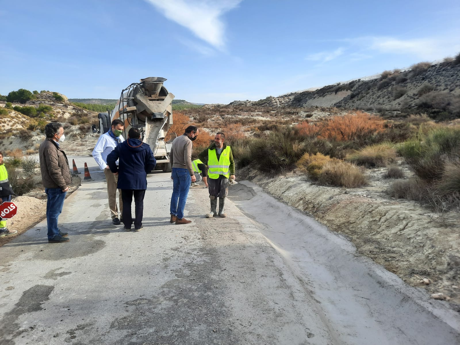 El director general del Agua, José Sandoval, durante su visita a las obras que se llevan a cabo en el término municipal de Cieza