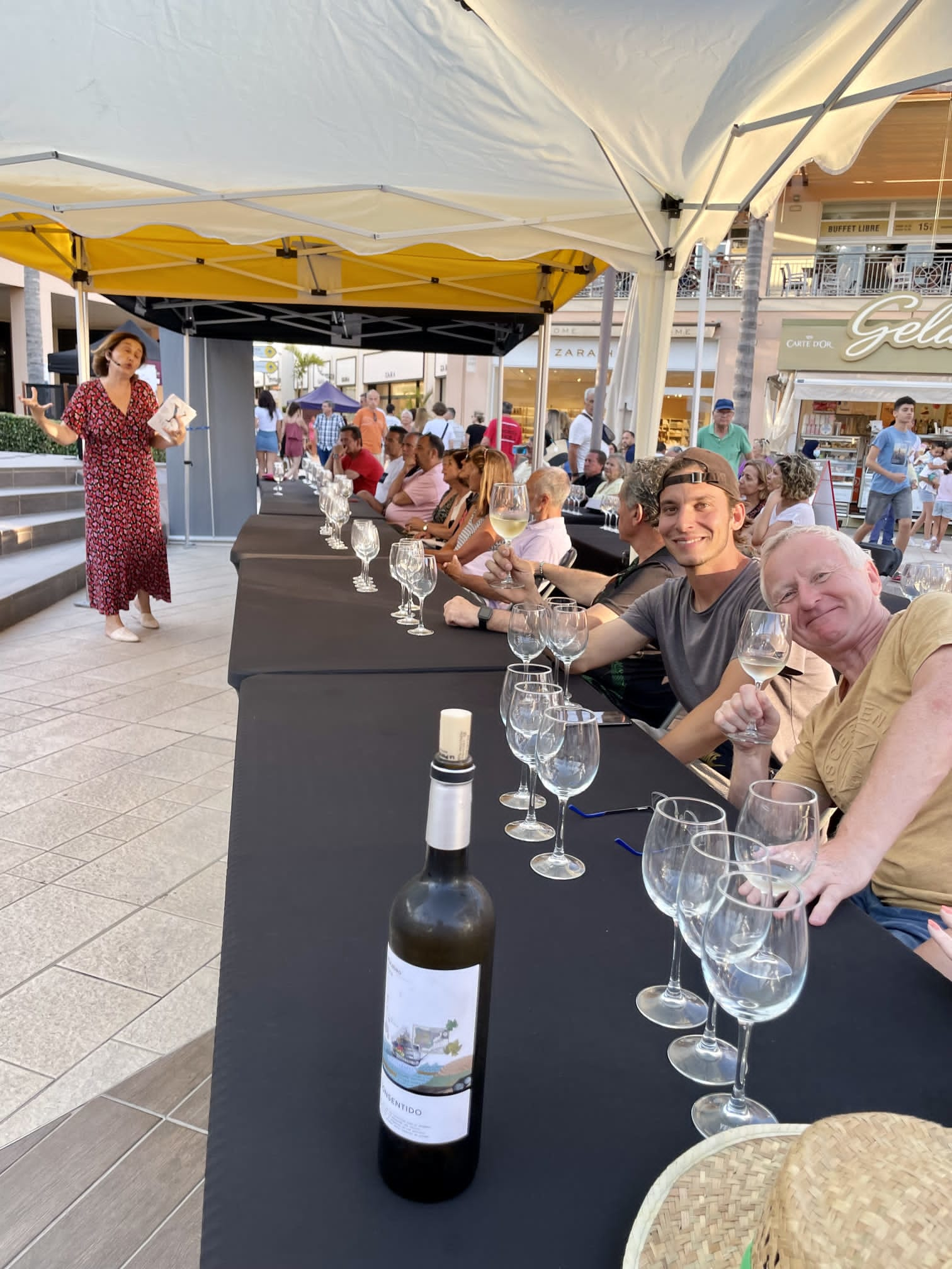IV Feria del Vino de la Región de Murcia en el centro comercial la Zenia Boulevard