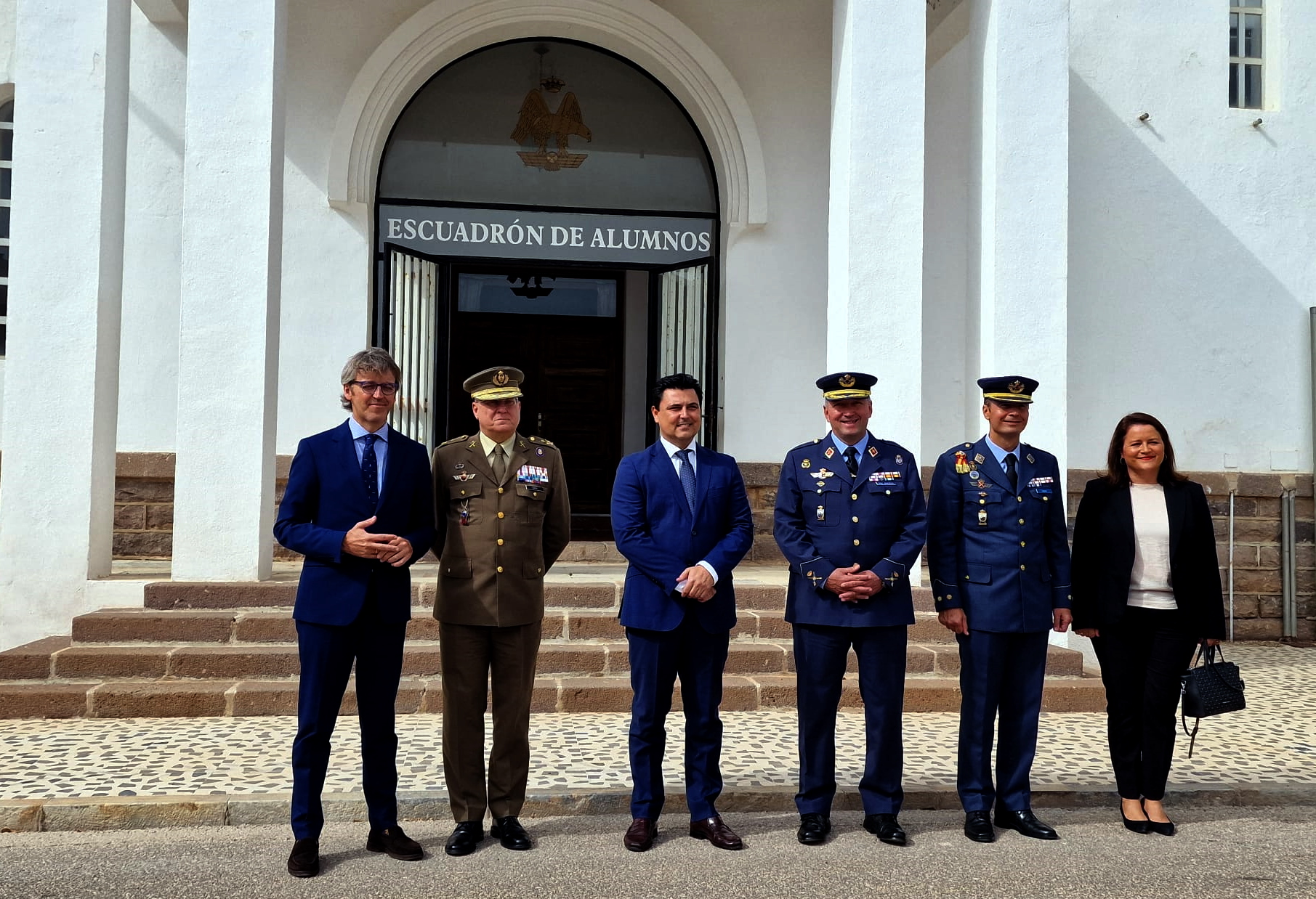 La Comunidad asume desde hoy una parte de los terrenos del antiguo aeropuerto de San Javier