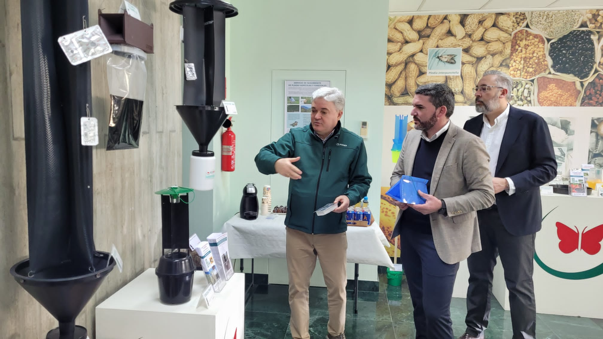 Visita del consejero Antonio Luengo a la empresa Econex, en Santomera.