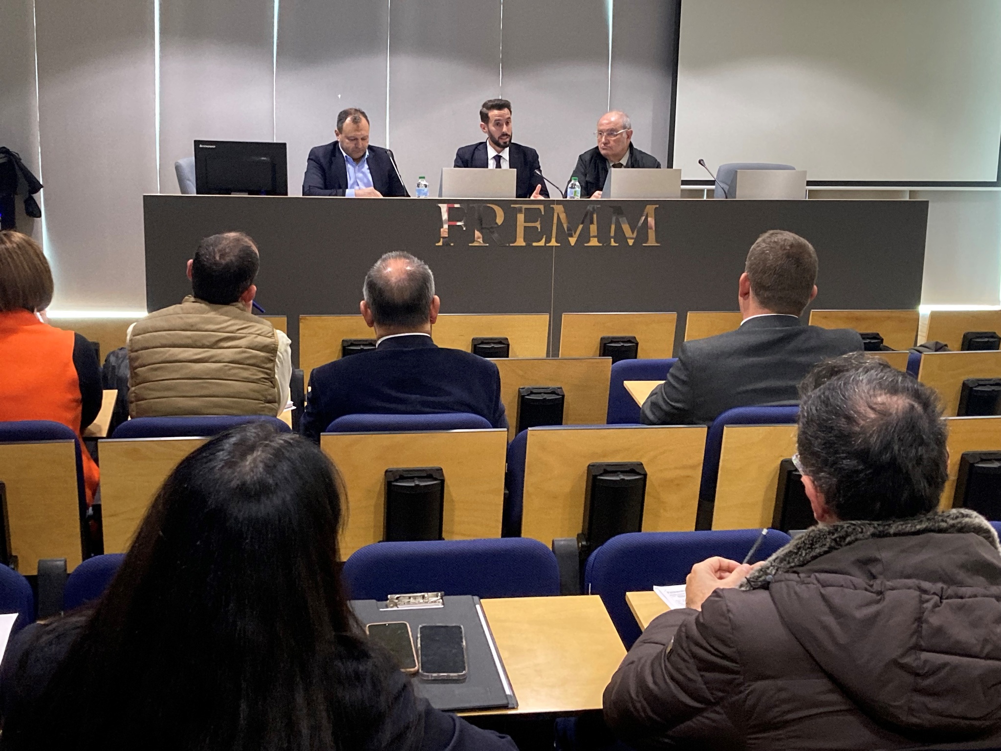 El director general de Vivienda, José Francisco Lajara, durante la presentación de las ayudas de mejora de la accesibilidad para viviendas en la sede central de FREMM