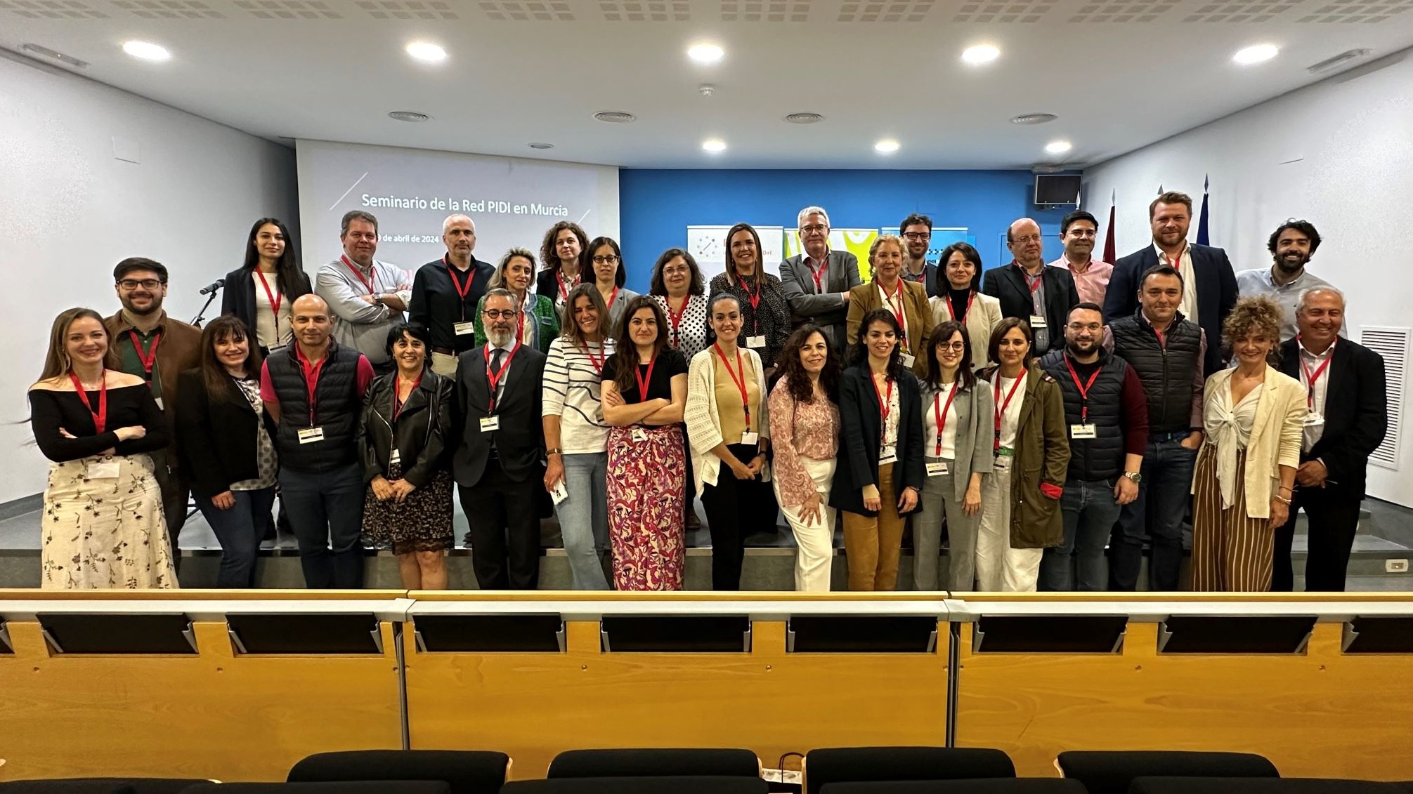 Participantes en el encuentro de la Red PIDI celebrado en Murcia.