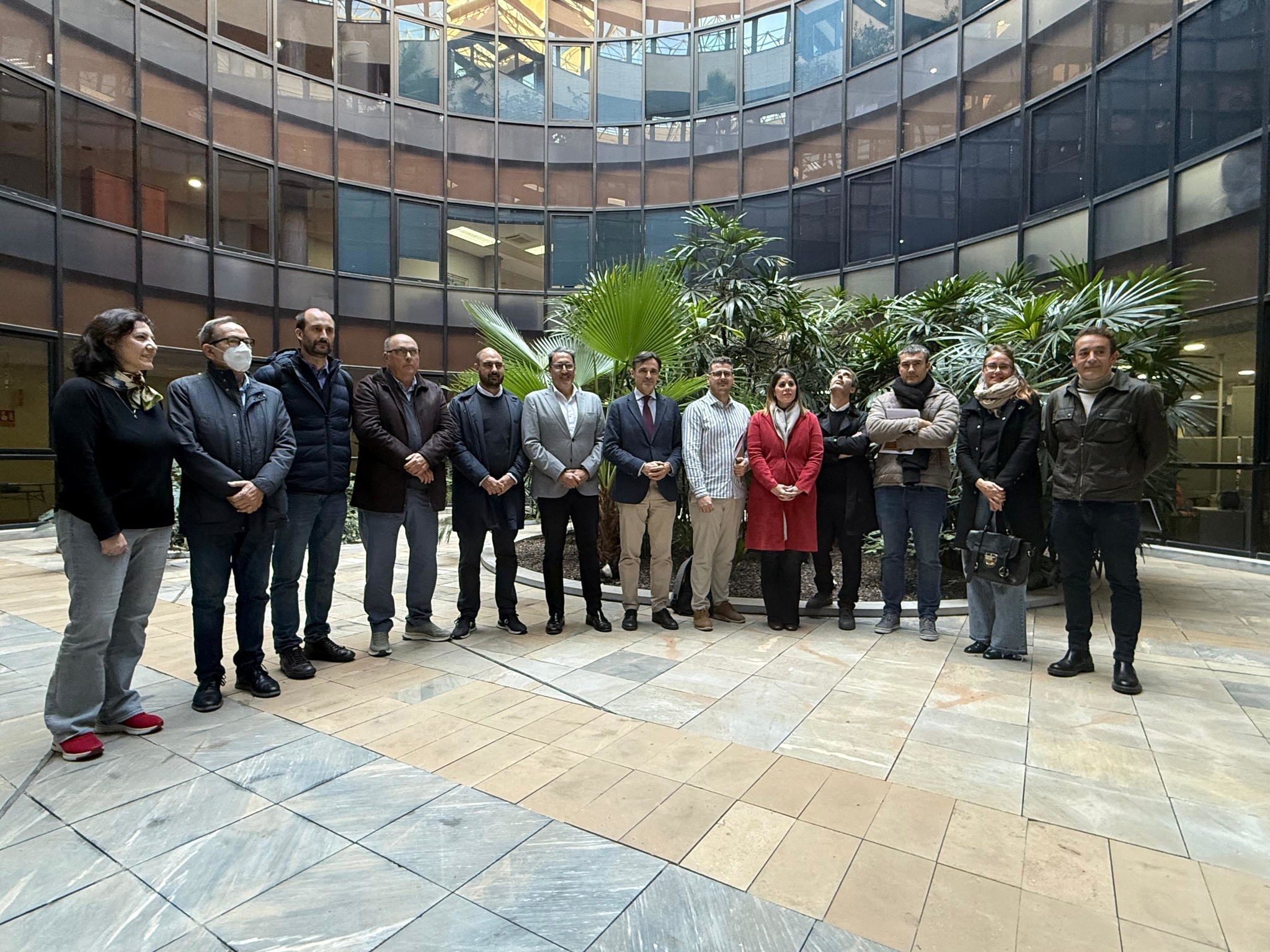 El consejero de Fomento e Infraestructuras, Jorge Garc&iacute;a Montoro, con los miembros del jurado de la XXIII edici&oacute;n de los Premios de Arquitectura de la Regi&oacute;n de Murcia