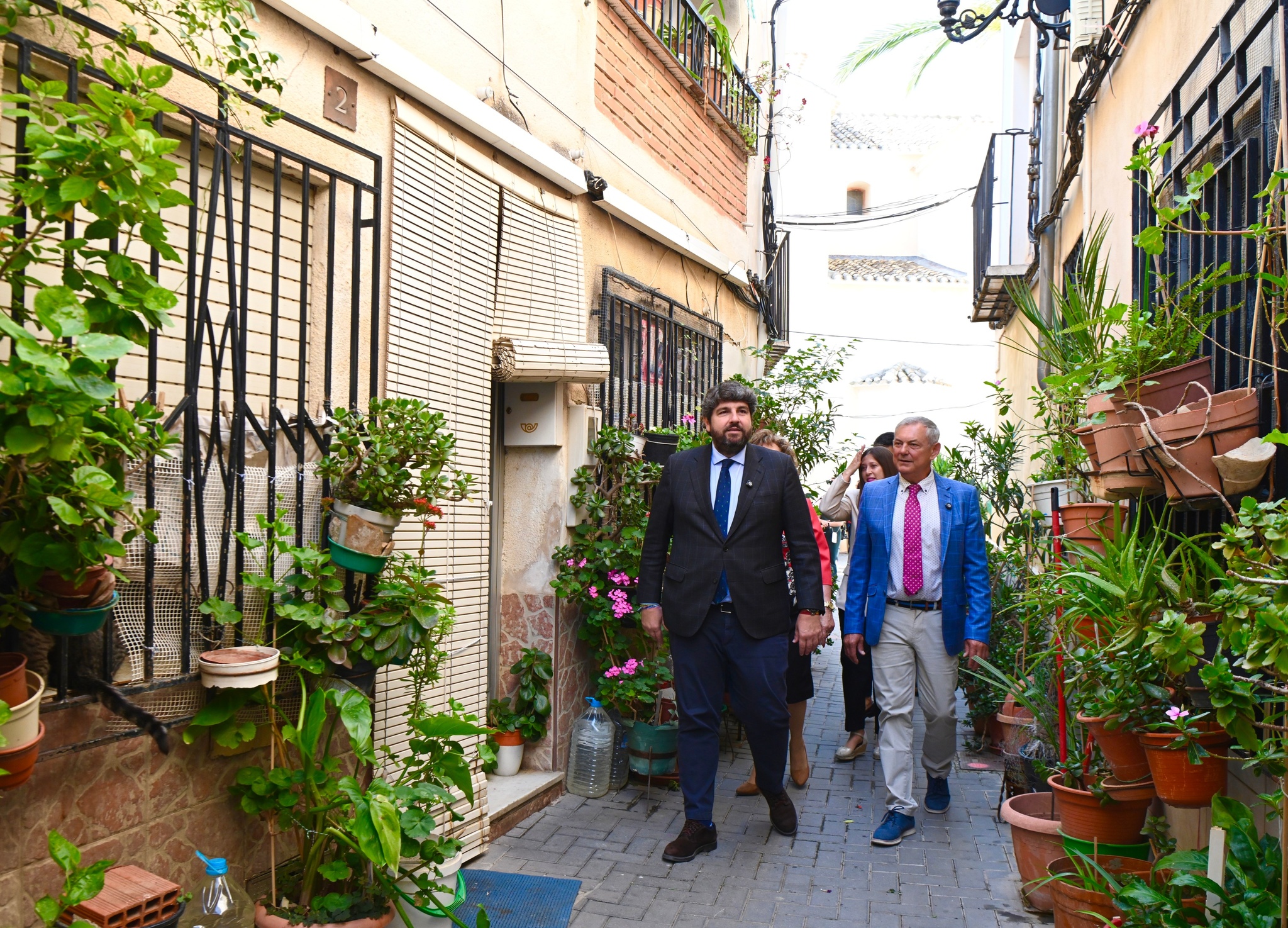 L&oacute;pez Miras se re&uacute;ne con el alcalde de Oj&oacute;s (2)