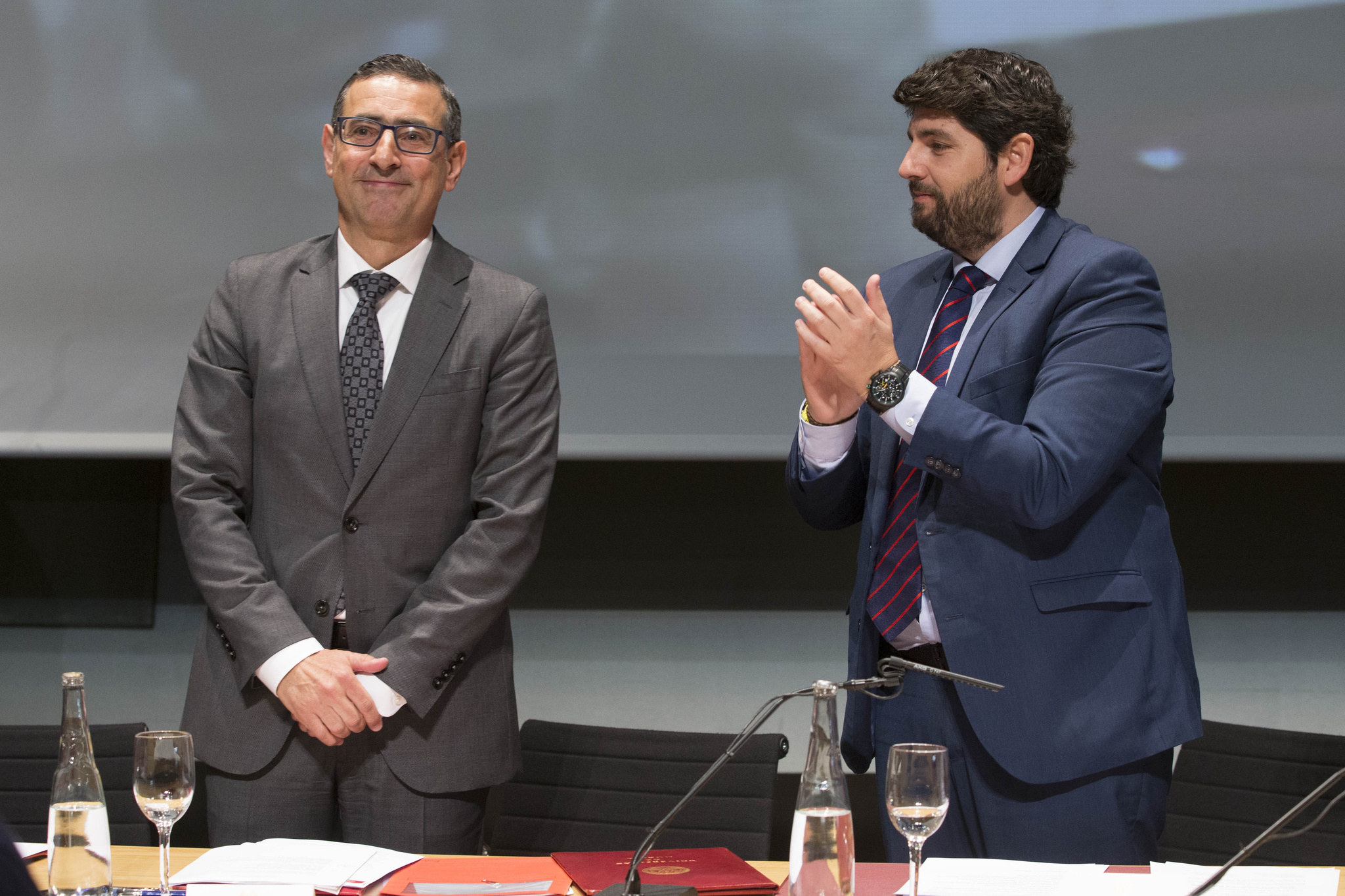 El jefe del Ejecutivo regional, Fernando López Miras, preside el acto de toma de posesión de José Luján como nuevo rector de la Universidad de Murcia (UMU)
