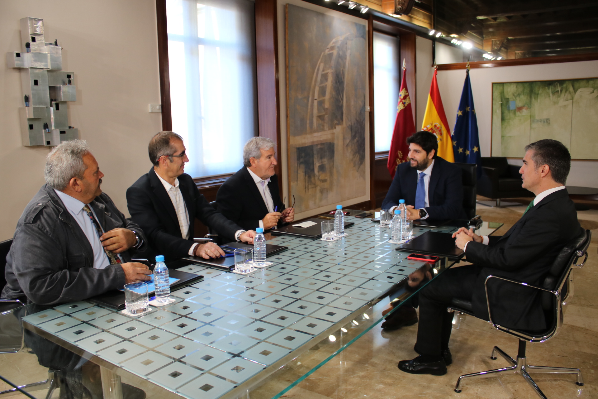 Reunión del presidente de la Comunidad, Fernando López Miras, con representantes de Federación de Cooperativas Agrarias de Murcia y Coordinadora de Organizaciones de Agricultores y Ganaderos