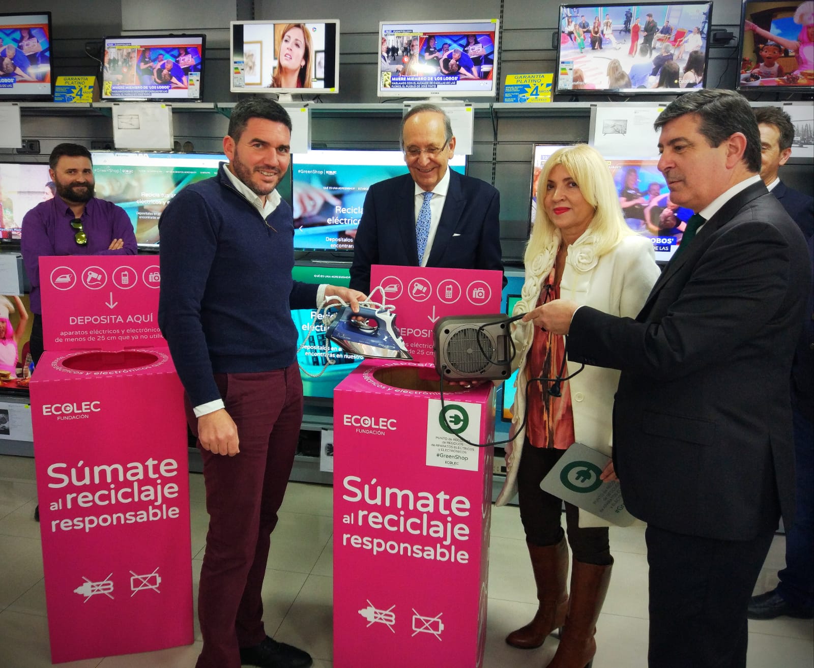 Un momento de la presentación de la campaña de fomento del reciclaje #Greenshop