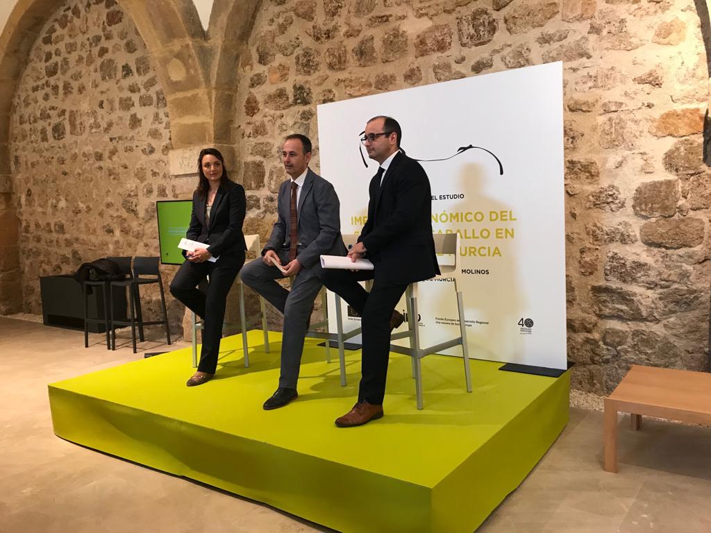 Imagen de la presentación del estudio económico de impacto del sector de caballo (I)