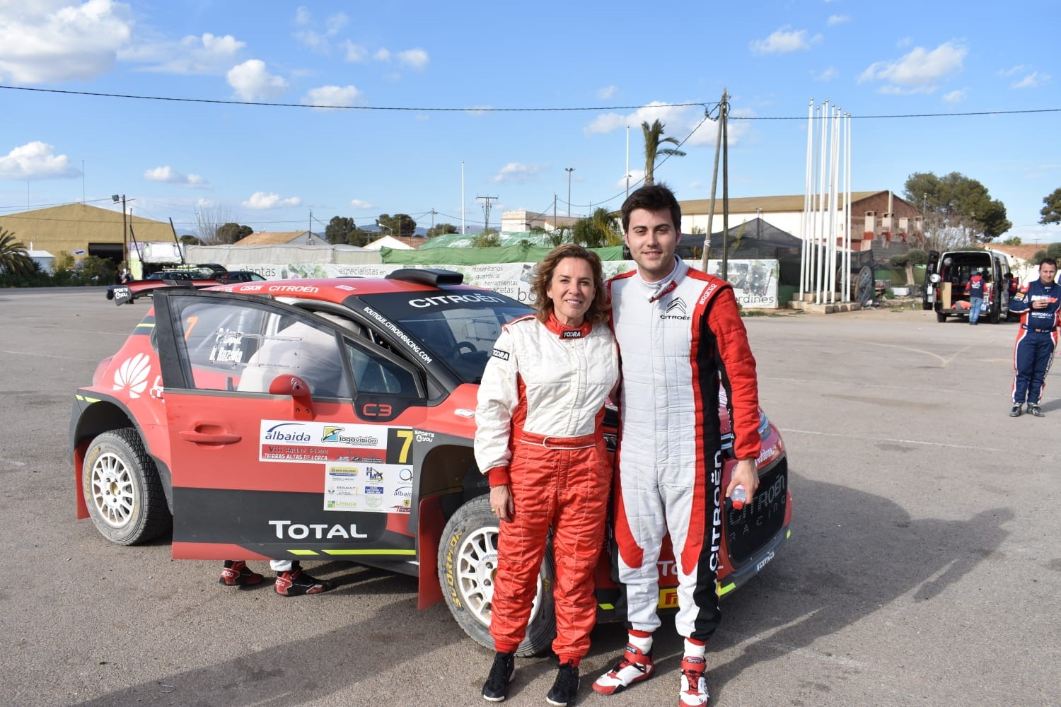La consejera de Educación, Juventud y Deportes, Adela Martínez-Cachá, participó en el tramo de pruebas del VIII Rallye Tierras Altas de Lorca (2)