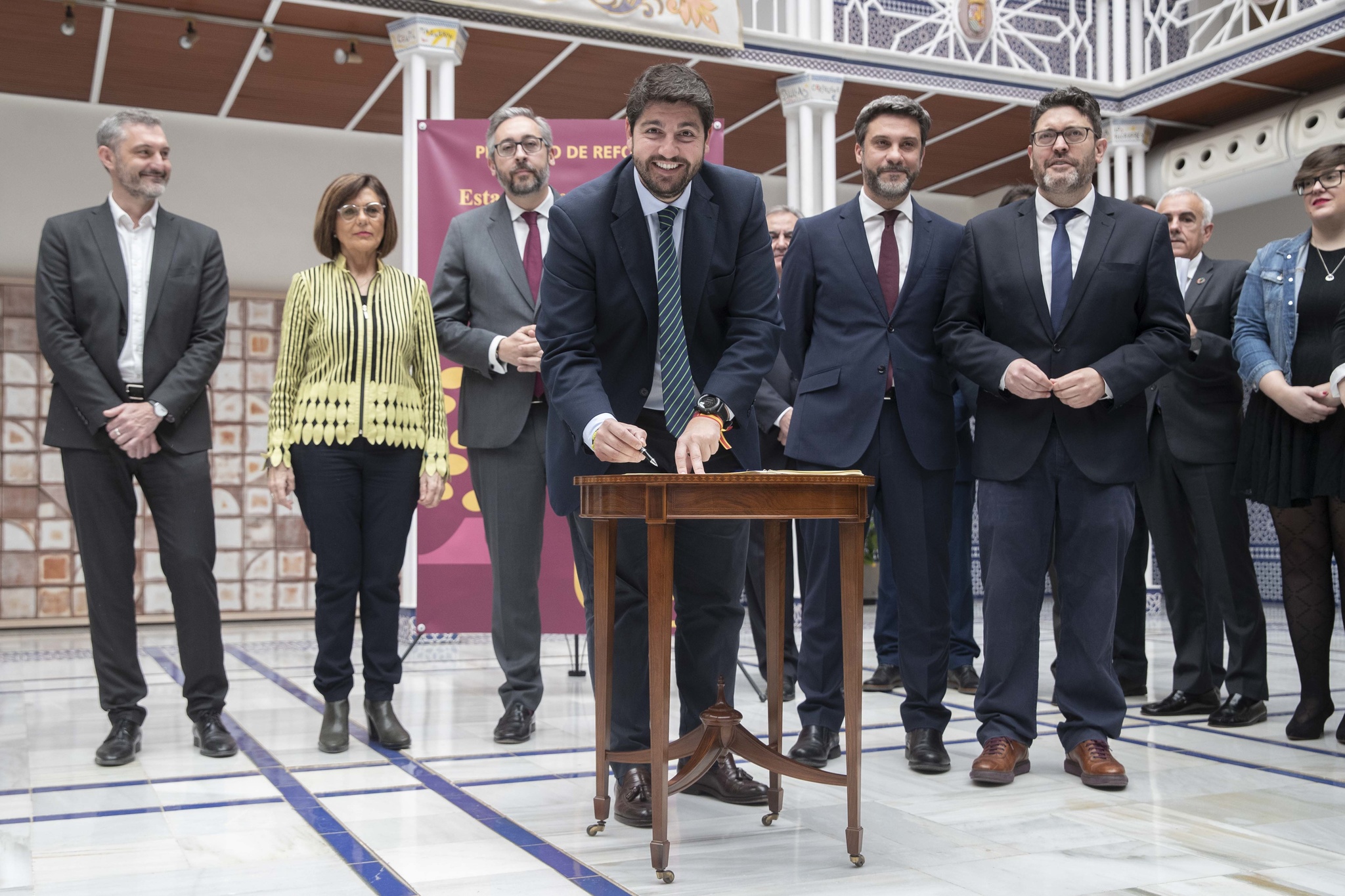 El presidente de la Comunidad en la Asamblea Regional