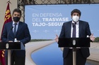 El jefe del Ejecutivo autonómico se reúne con el presidente de la Diputación de Alicante, que se ha adherido a la declaración institucional en defensa...