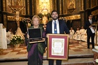 López Miras asiste a la misa mayor en honor a la Virgen de las Huertas de Lorca (2)