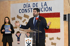 López Miras visita el Colegio La Flota en Murcia para conocer las actividades que desarrollan los alumnos por el Día de la Constitución Española (2)