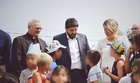 López Miras visita el remodelado albergue campamento de Cáritas en Los Urrutias, ejemplo de "ocio e inclusión" infantil