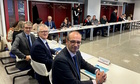 Los consejeros, en la mesa General de Funci&oacute;n P&uacute;blica