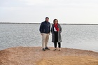 Fernando López Miras y Teresa Ribera visitan el Mar Menor (2)