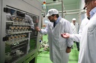 López Miras visita la nueva planta de procesado de huevos de Asprodes