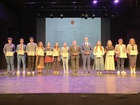 El consejero de Educación, Formación Profesional y Empleo, Víctor Marín, con los ganadores de los Premios Extraordinarios de Educación Secundaria...