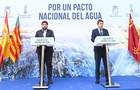 Los presidentes López Miras y Mazón, durante la firma del manifiesto en reivindicación de un Pacto Nacional del Agua