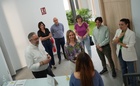 La consejera de Política Social, Familias e Igualdad, Conchita Ruiz, durante la visita al nuevo aulario de la Asociación de Personas con Discapacidad...